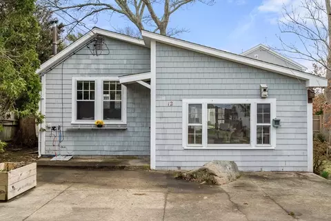 12 Kabeyun Rd, Marion, MA 02738