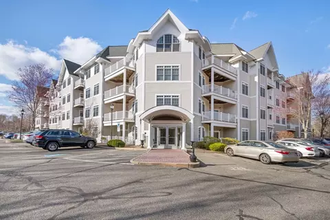 614 Pond St #2306, Braintree, MA 02184