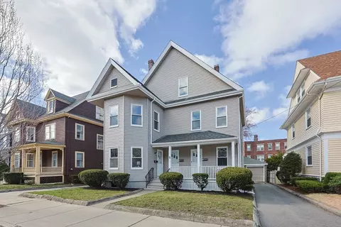 7 Hampshire St, Everett, MA 02149