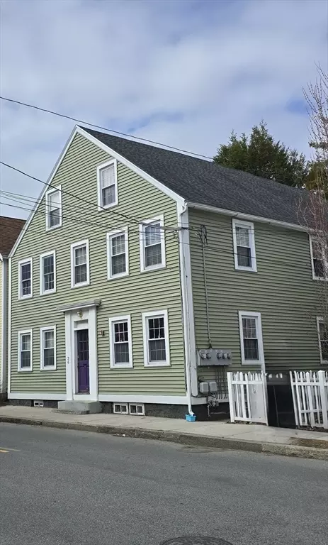 26 Essex St #2, Salem, MA 01970
