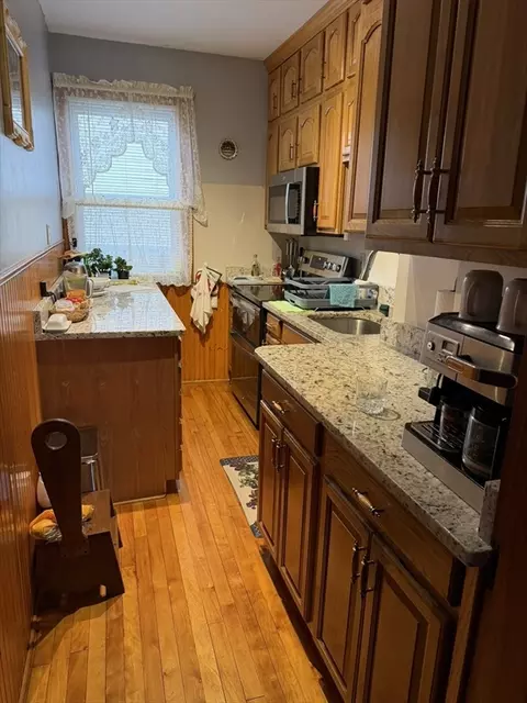 49 Perry Ave, Worcester, MA 01610 photo 9