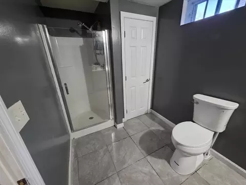 Bath - 229 Concord St, Fall River, MA 02723 photo 3 of 4