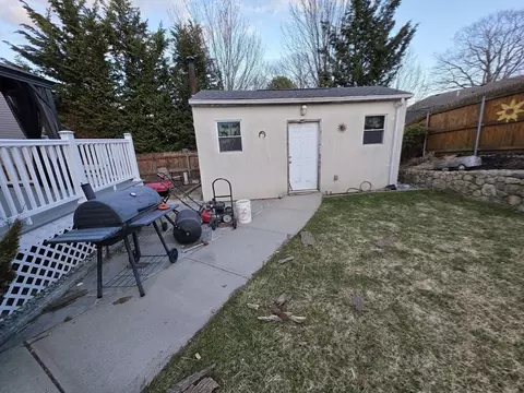 Exterior - 229 Concord St, Fall River, MA 02723 photo 6 of 14