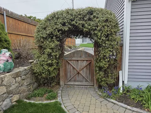 Exterior - 229 Concord St, Fall River, MA 02723 photo 13 of 14