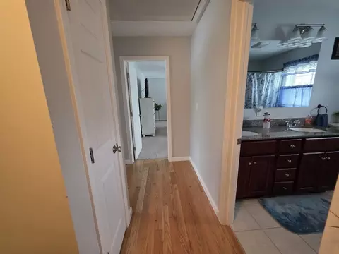 Entry Way - 229 Concord St, Fall River, MA 02723 photo 6 of 7