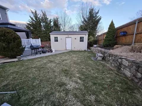 Exterior - 229 Concord St, Fall River, MA 02723 photo 7 of 14