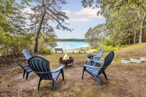 21 Green Acres Ln, Sandwich, MA 02644
