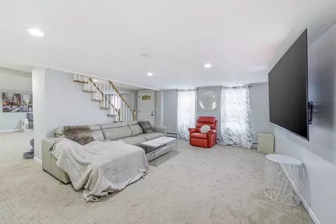 222 E Main St, Georgetown, MA 01833 photo 11
