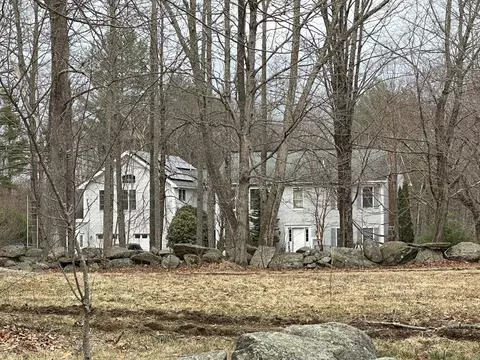 488 Jackson Rd, Hardwick, MA 01037