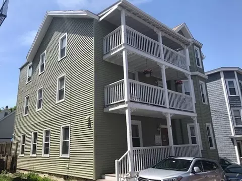 8 White Ave, Chestnut Hill, MA 02467