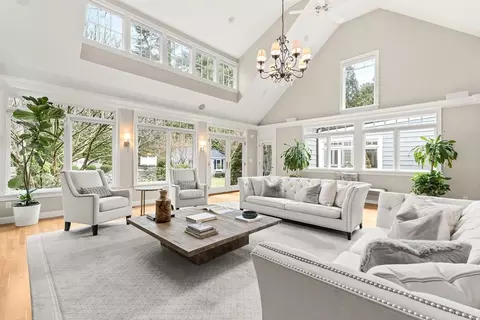 27 Radcliffe Rd, Wellesley, MA 02482 photo 4
