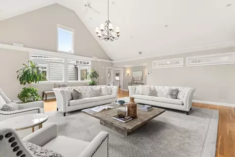 27 Radcliffe Rd, Wellesley, MA 02482 photo 5