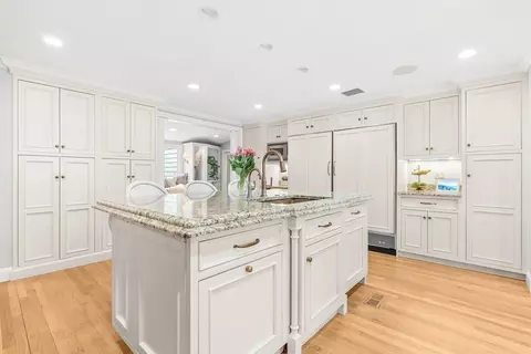 27 Radcliffe Rd, Wellesley, MA 02482 photo 7
