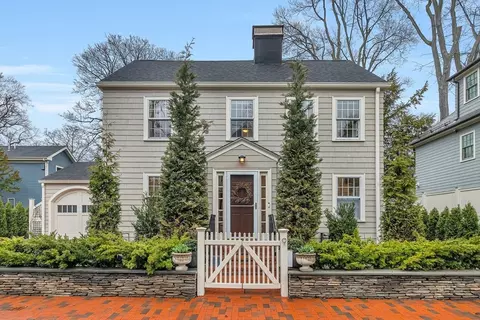 9 Kenway St, Cambridge, MA 02138