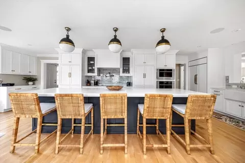 21 Middle St, Hingham, MA 02043 photo 5