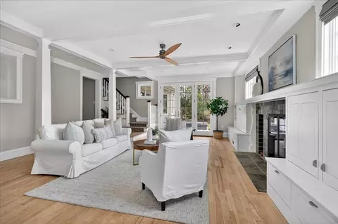 21 Middle St, Hingham, MA 02043 photo 9