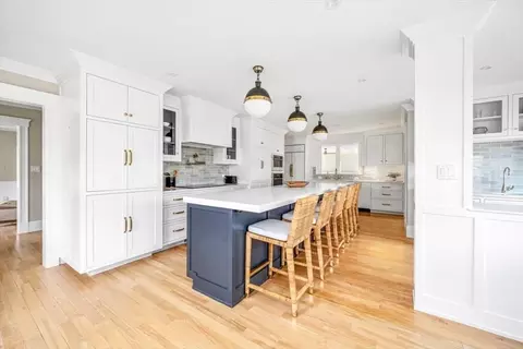 21 Middle St, Hingham, MA 02043 photo 6