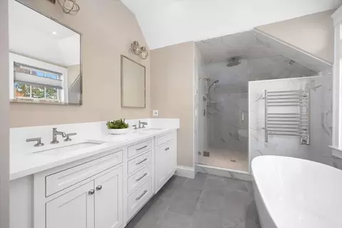 21 Middle St, Hingham, MA 02043 photo 19