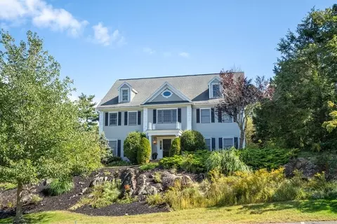 1 Gussett Rd, Wenham, MA 01984