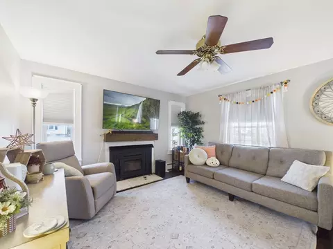 1193 New Boston Rd, Fall River, MA 02720 photo 3