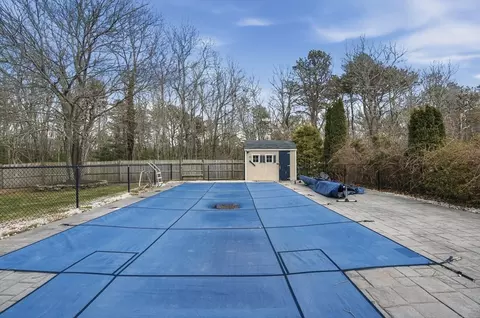 3 Dover Ln, Bourne, MA 02532 photo 3
