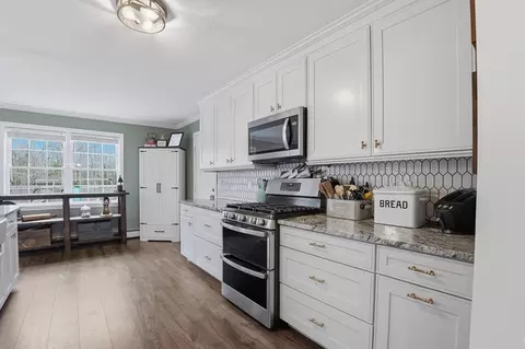 3 Dover Ln, Bourne, MA 02532 photo 10