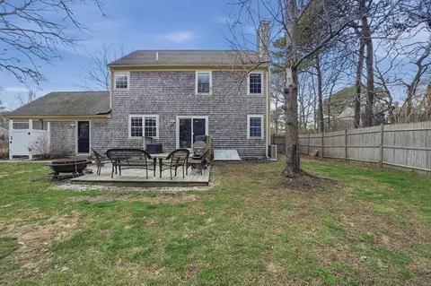 3 Dover Ln, Bourne, MA 02532 photo 5