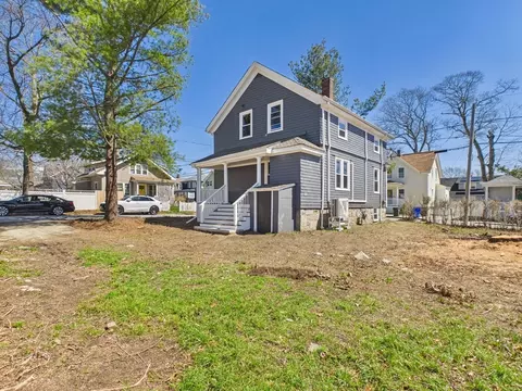 Exterior - 270 Garden St, Fall River, MA 02720 photo 4 of 6