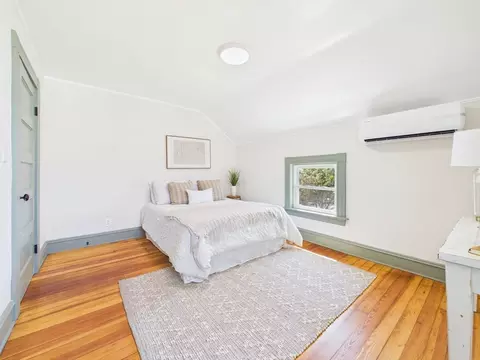 Bedroom - 270 Garden St, Fall River, MA 02720 photo 6 of 9