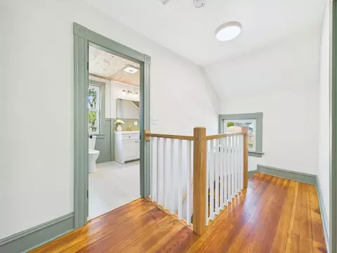 Entry Way - 270 Garden St, Fall River, MA 02720 photo 2 of 2