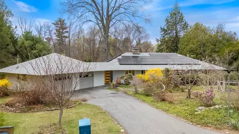 23 Alden Rd, Andover, MA 01810