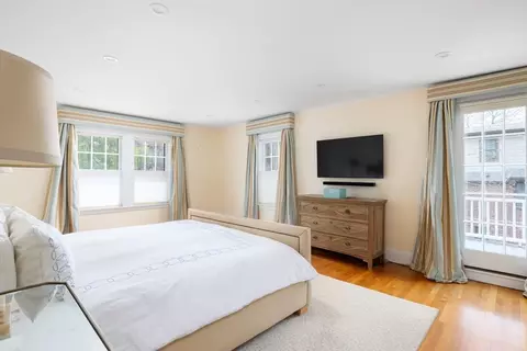 98 Spooner Rd, Chestnut Hill, MA 02467 photo 10