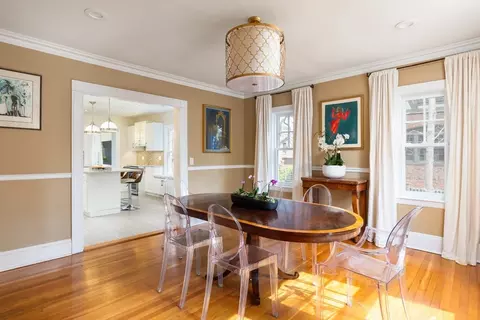 98 Spooner Rd, Chestnut Hill, MA 02467 photo 7