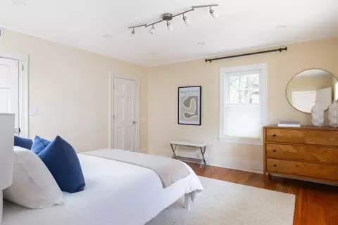 98 Spooner Rd, Chestnut Hill, MA 02467 photo 12