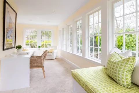 98 Spooner Rd, Chestnut Hill, MA 02467 photo 8