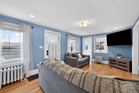 400 El Paso St, Springfield, MA 01104 photo 8