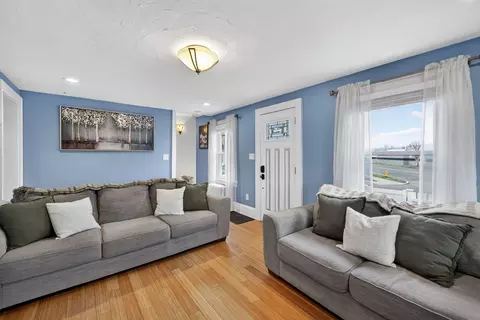 400 El Paso St, Springfield, MA 01104 photo 6