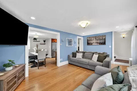 400 El Paso St, Springfield, MA 01104 photo 4