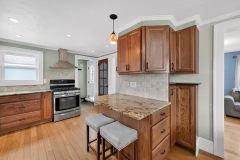 400 El Paso St, Springfield, MA 01104 photo 11