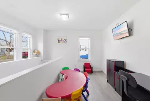 Entry Way - 73 Oklahoma St, Springfield, MA 01104 photo 1 of 1