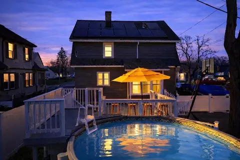 Exterior - 73 Oklahoma St, Springfield, MA 01104 photo 7 of 15