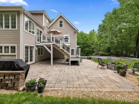 Exterior - 12 Breton Rd, Upton, MA 01568 photo 6 of 8