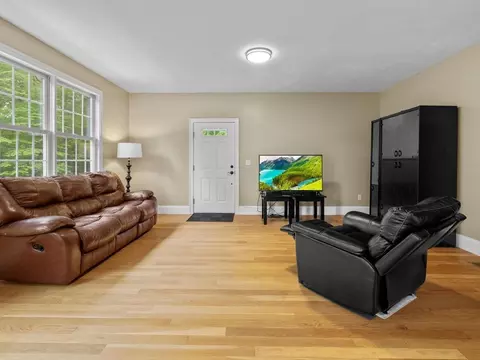 Living - 12 Breton Rd, Upton, MA 01568 photo 5 of 6