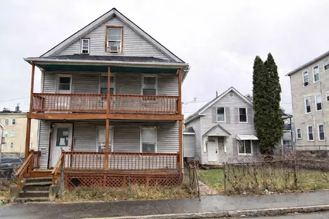 9-11 Barclay St, Worcester, MA 01604