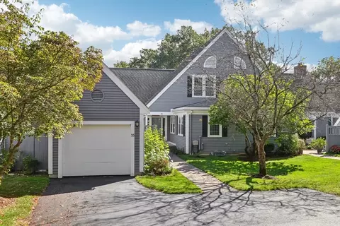 35 Mitchell Grant Way #35, Bedford, MA 01730