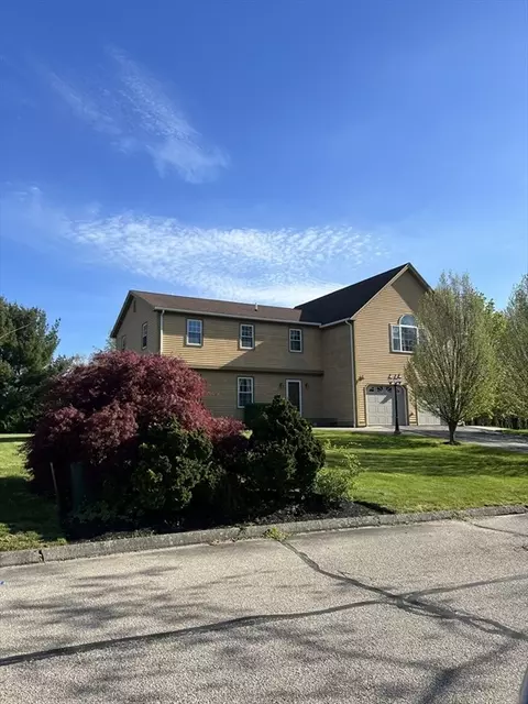 10 Jane Howland Dr, Seekonk, MA 02771