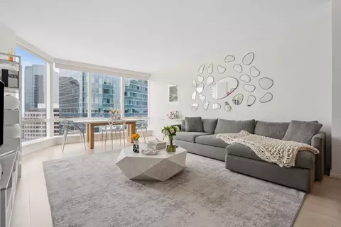 1 Franklin St #2507, Boston, MA 02110