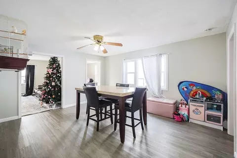 Dining - 104 Oak St, Fall River, MA 02720 photo 2 of 4