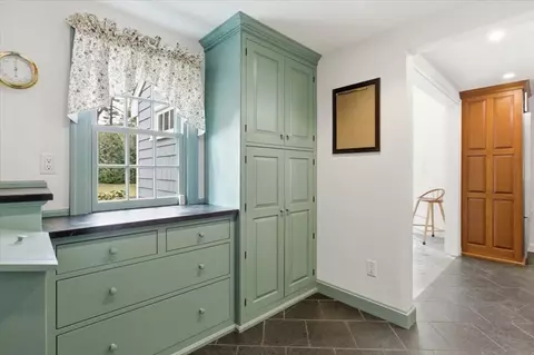 65 Walpole St, Dover, MA 02030 photo 11