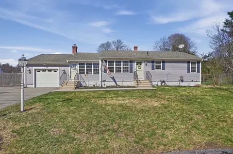 379 Cathy St, Fitchburg, MA 01420